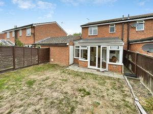 Campernell Close- click for photo gallery